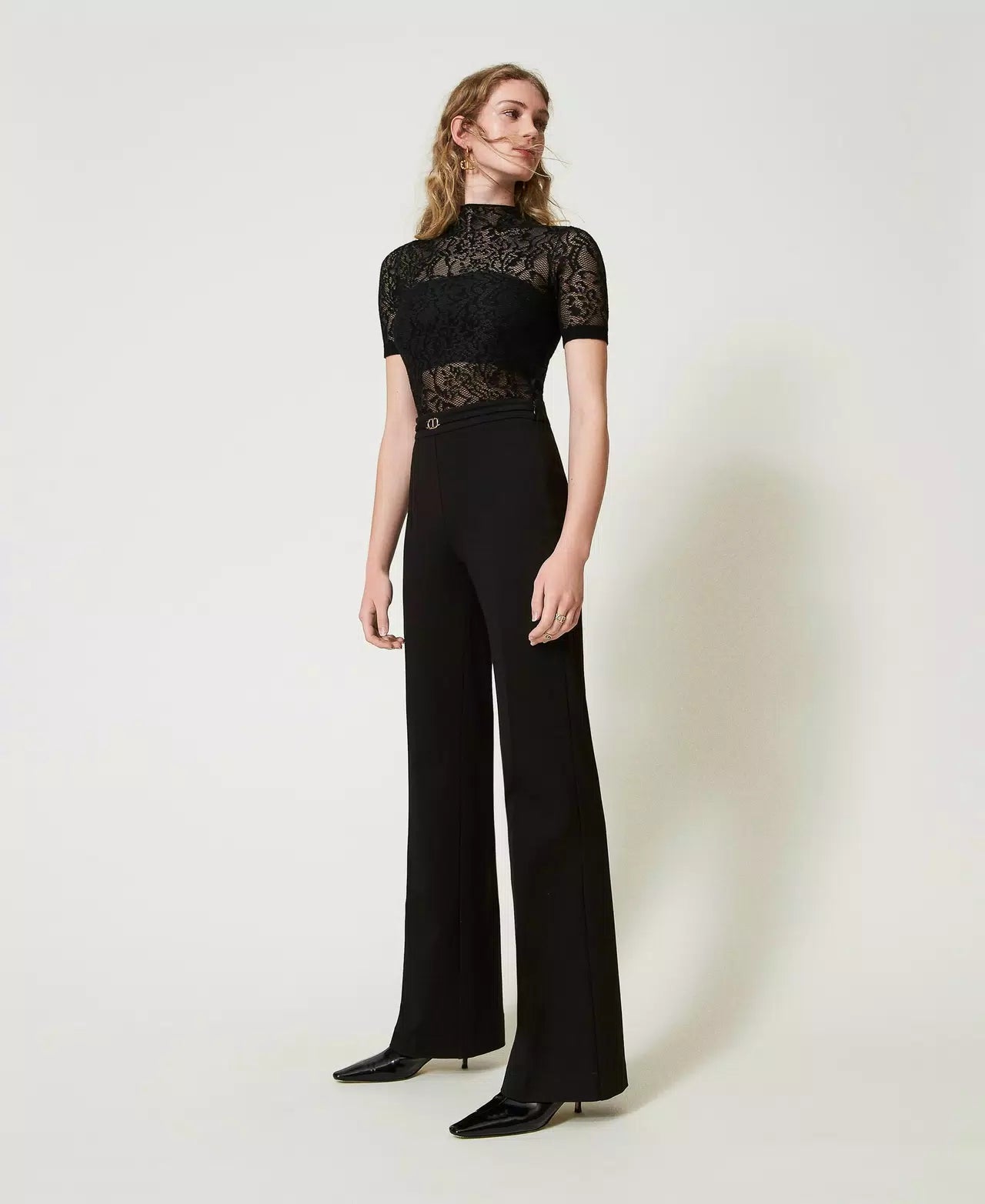 Straight leg trousers with Oval T waist strap