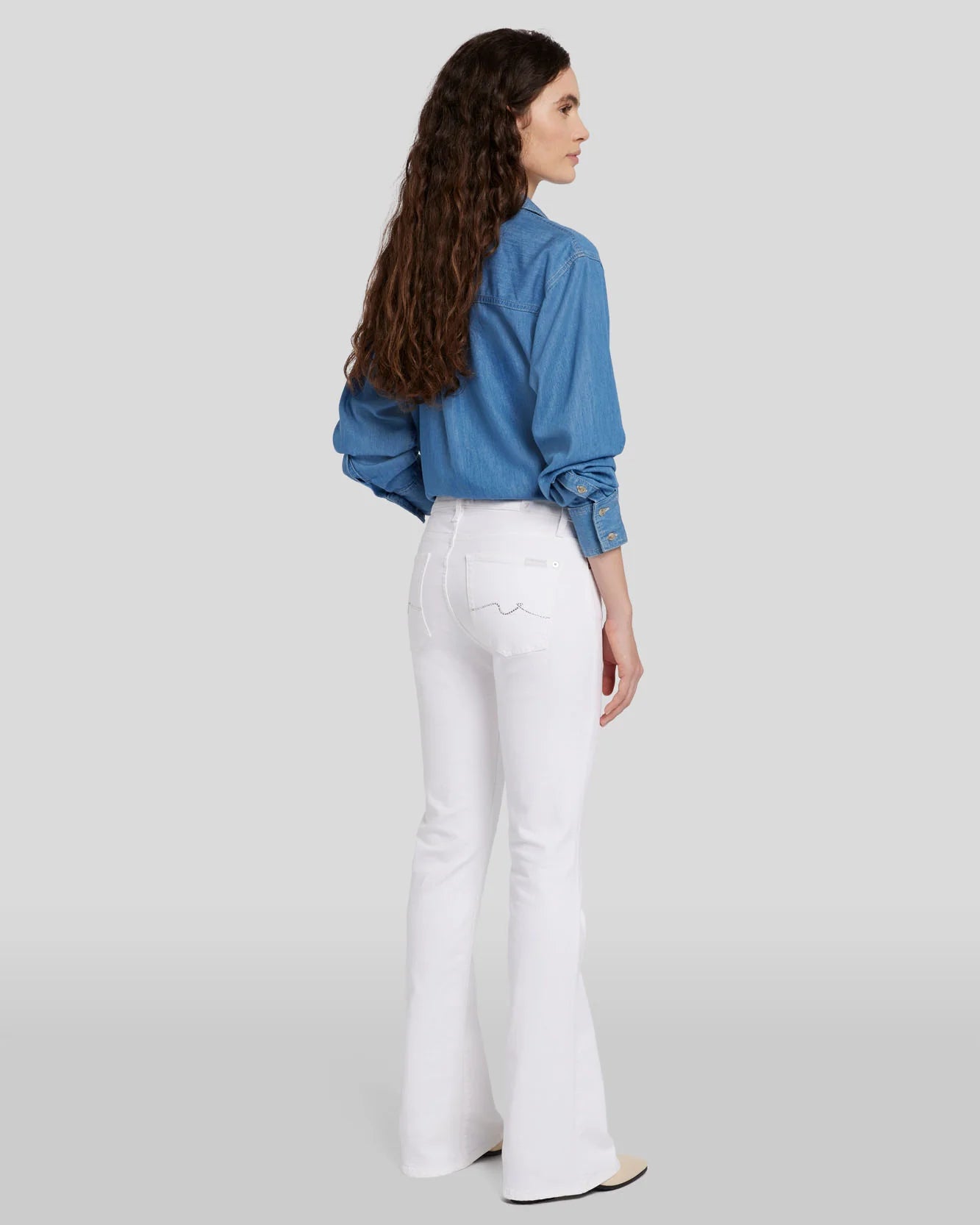 Tailorless Bootcut in White