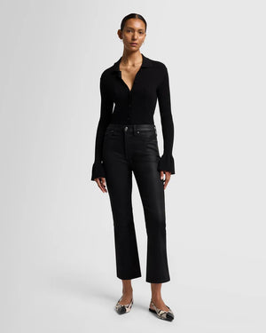 High Waist Slim Kick in Coated Black