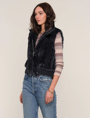Liana Vest