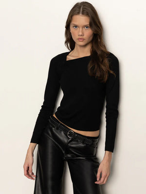 Long Sleeve Shoulder Twist Top