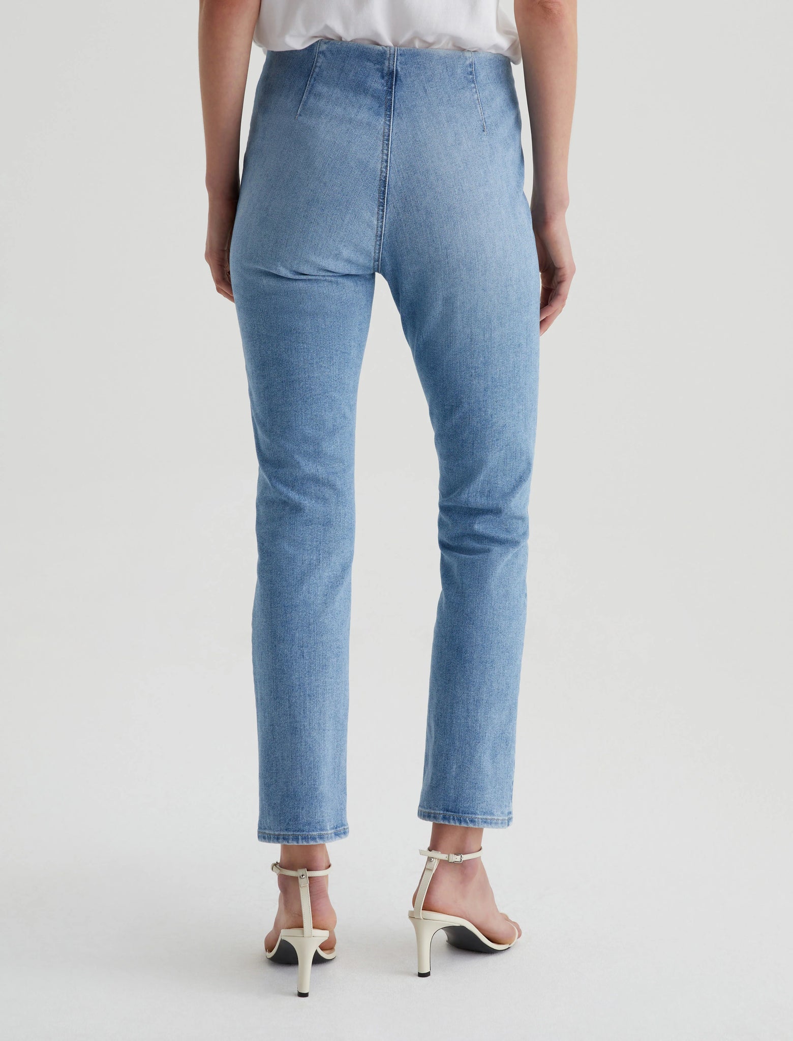 Mari Pull On Mid-Rise Slim Straight